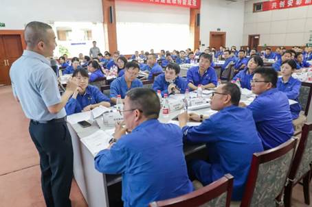 挑戰降本至高點，實現增效新里程——安彩高科開展降本增效專題培訓活動